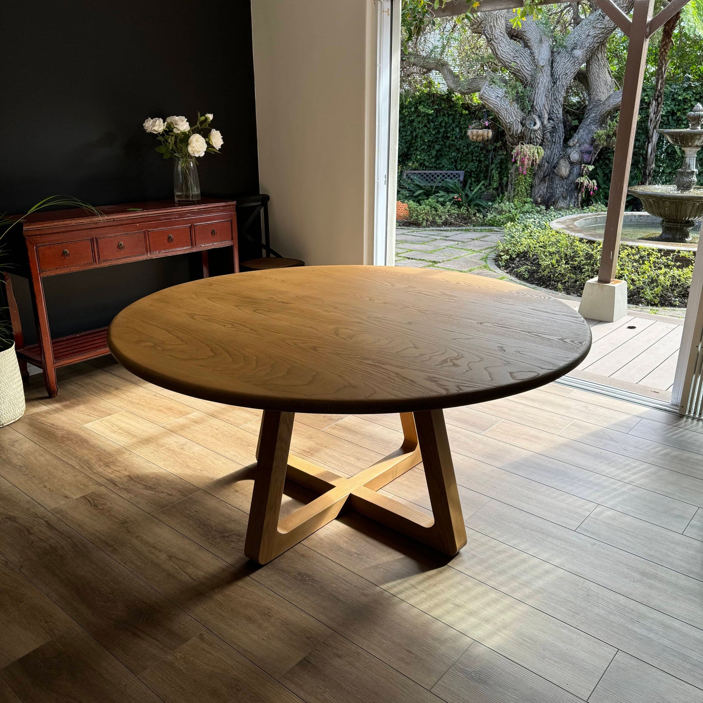Otto Round Dining Table - Renouve Studios