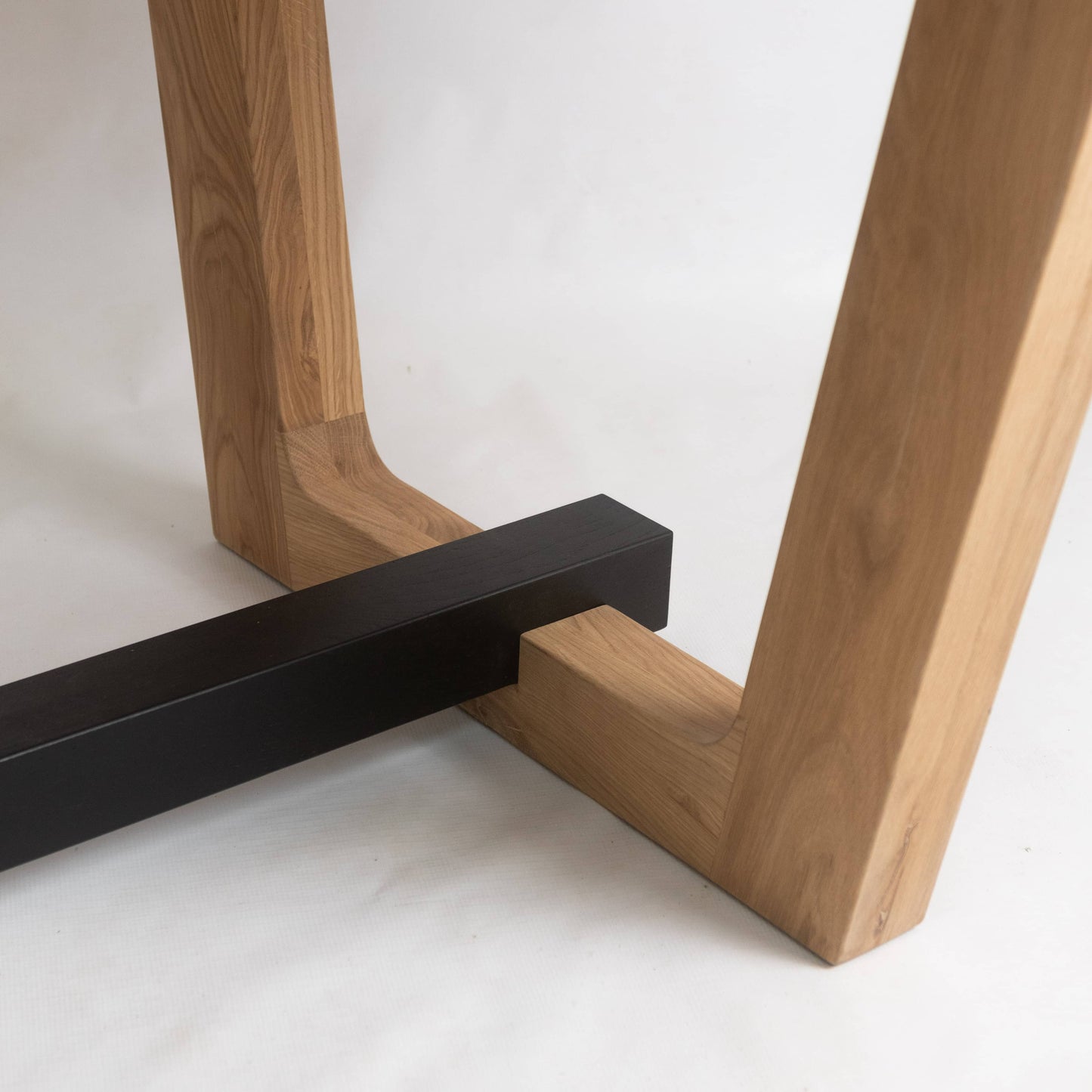 Hugo Dining Table - Renouve Studios