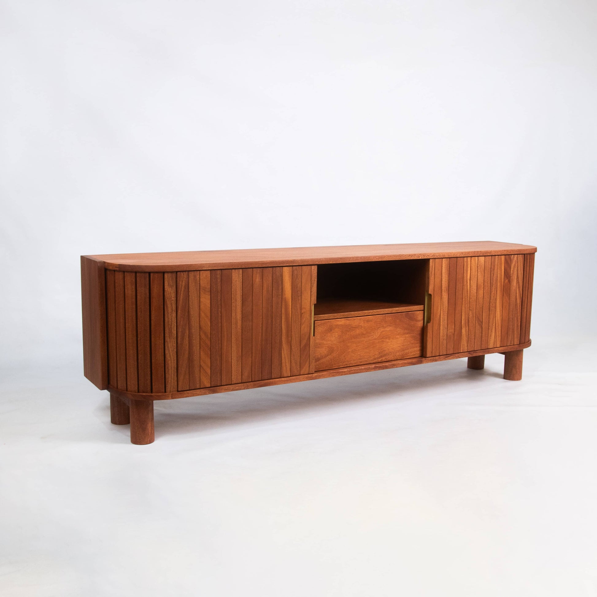 Dana TV unit - Renouve Studios